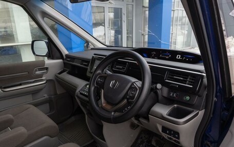 Honda Stepwgn IV, 2017 год, 2 299 000 рублей, 15 фотография