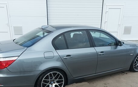 BMW 5 серия, 2009 год, 1 740 000 рублей, 2 фотография