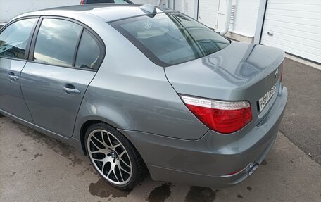BMW 5 серия, 2009 год, 1 740 000 рублей, 6 фотография