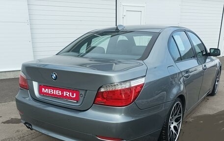 BMW 5 серия, 2009 год, 1 740 000 рублей, 3 фотография