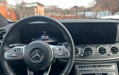 Mercedes-Benz E-Класс, 2019 год, 4 550 000 рублей, 10 фотография