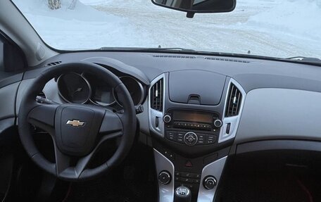 Chevrolet Cruze II, 2013 год, 817 000 рублей, 7 фотография