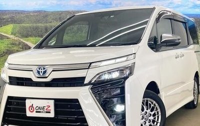 Toyota Voxy III, 2021 год, 1 900 000 рублей, 1 фотография