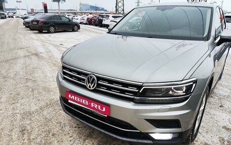 Volkswagen Tiguan II, 2018 год, 2 950 000 рублей, 6 фотография