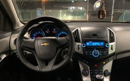 Chevrolet Cruze II, 2013 год, 905 000 рублей, 8 фотография