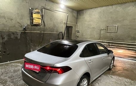 Toyota Corolla, 2022 год, 2 350 000 рублей, 4 фотография