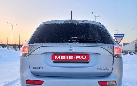 Mitsubishi Outlander III рестайлинг 3, 2012 год, 1 450 000 рублей, 5 фотография