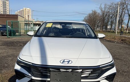 Hyundai Elantra, 2023 год, 2 310 000 рублей, 2 фотография