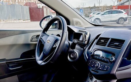 Chevrolet Aveo III, 2013 год, 990 000 рублей, 3 фотография