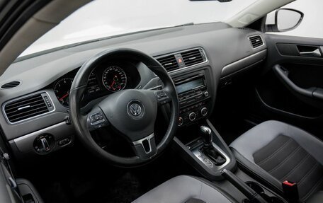 Volkswagen Jetta VI, 2012 год, 1 139 000 рублей, 17 фотография