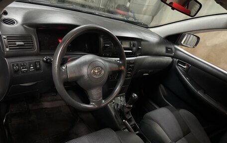 Toyota Corolla, 2005 год, 600 000 рублей, 4 фотография
