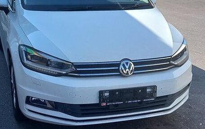 Volkswagen Touran III, 2016 год, 1 838 000 рублей, 1 фотография
