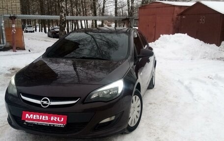 Opel Astra J, 2013 год, 650 000 рублей, 3 фотография