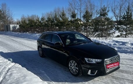 Audi A4, 2019 год, 2 750 000 рублей, 3 фотография