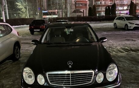 Mercedes-Benz E-Класс, 2004 год, 785 000 рублей, 1 фотография