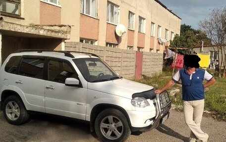 Chevrolet Niva I рестайлинг, 2013 год, 700 000 рублей, 2 фотография