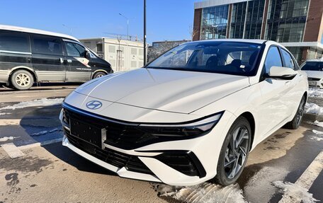 Hyundai Elantra, 2023 год, 2 250 000 рублей, 3 фотография
