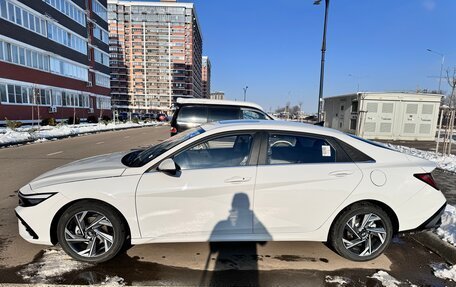 Hyundai Elantra, 2023 год, 2 250 000 рублей, 5 фотография