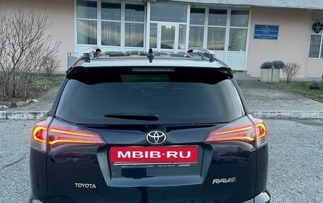 Toyota RAV4, 2017 год, 2 400 000 рублей, 3 фотография