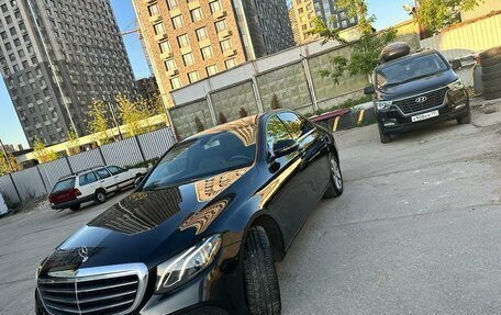 Mercedes-Benz E-Класс, 2019 год, 2 550 000 рублей, 2 фотография