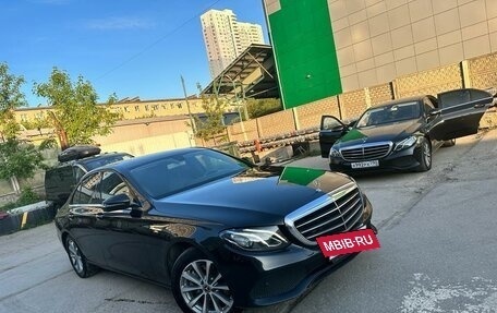 Mercedes-Benz E-Класс, 2019 год, 2 550 000 рублей, 6 фотография