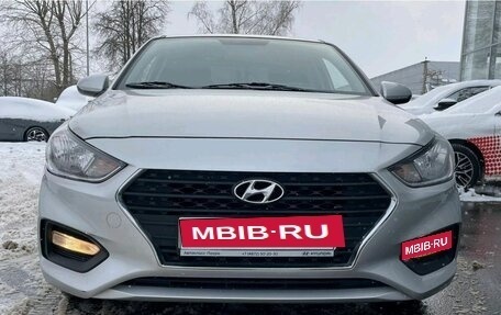 Hyundai Solaris II рестайлинг, 2019 год, 1 560 000 рублей, 4 фотография