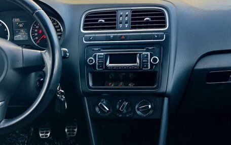Volkswagen Polo VI (EU Market), 2011 год, 858 000 рублей, 14 фотография
