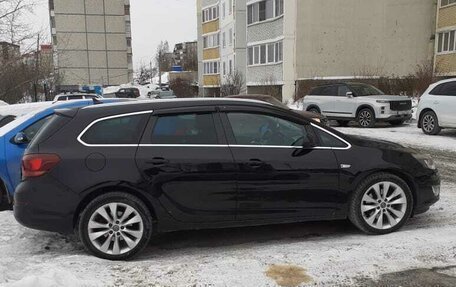 Opel Astra J, 2011 год, 1 050 000 рублей, 5 фотография