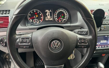 Volkswagen Touran III, 2012 год, 1 275 000 рублей, 6 фотография