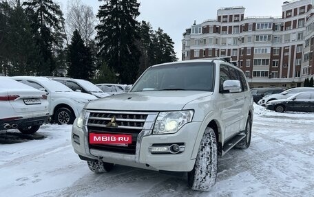 Mitsubishi Pajero IV, 2019 год, 4 699 000 рублей, 3 фотография