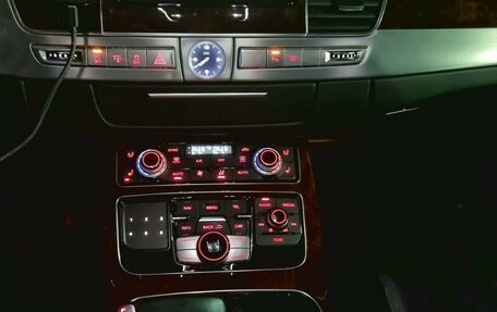 Audi A8, 2013 год, 2 490 000 рублей, 10 фотография