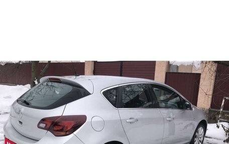 Opel Astra J, 2014 год, 1 699 999 рублей, 2 фотография