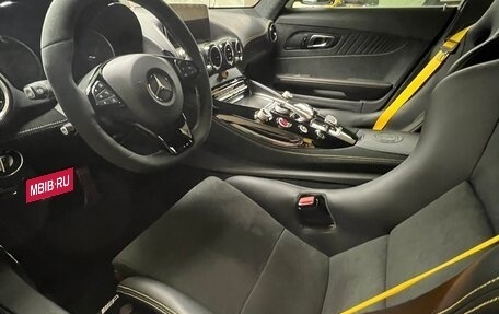Mercedes-Benz AMG GT I рестайлинг, 2017 год, 28 000 000 рублей, 6 фотография