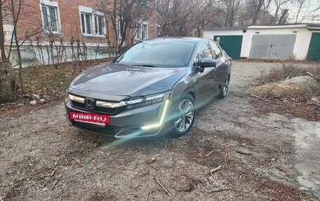 Honda Clarity, 2017 год, 2 100 000 рублей, 10 фотография