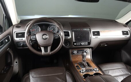 Volkswagen Touareg III, 2017 год, 3 989 000 рублей, 6 фотография