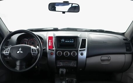 Mitsubishi Pajero Sport II рестайлинг, 2013 год, 1 853 000 рублей, 5 фотография