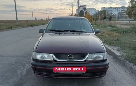 Opel Vectra A, 1992 год, 250 000 рублей, 4 фотография