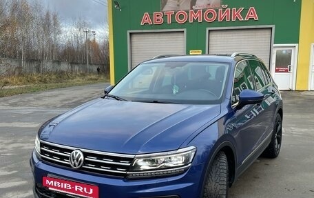 Volkswagen Tiguan II, 2018 год, 2 500 000 рублей, 4 фотография