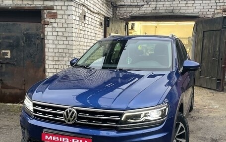 Volkswagen Tiguan II, 2018 год, 2 500 000 рублей, 11 фотография