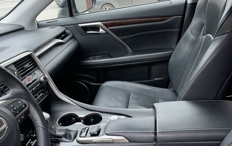 Lexus RX IV рестайлинг, 2018 год, 4 490 000 рублей, 25 фотография