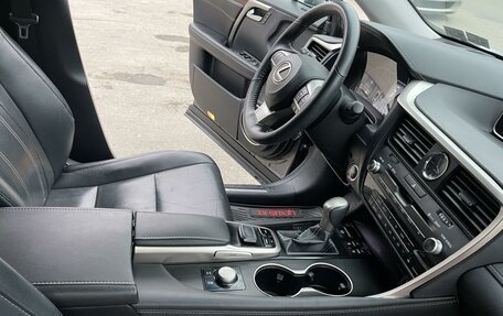 Lexus RX IV рестайлинг, 2018 год, 4 490 000 рублей, 36 фотография