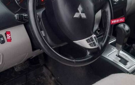 Mitsubishi Pajero Sport II рестайлинг, 2013 год, 1 900 000 рублей, 7 фотография