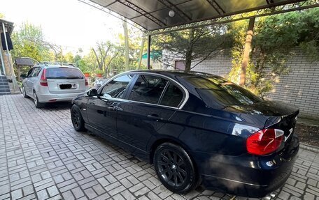 BMW 3 серия, 2006 год, 1 200 000 рублей, 13 фотография