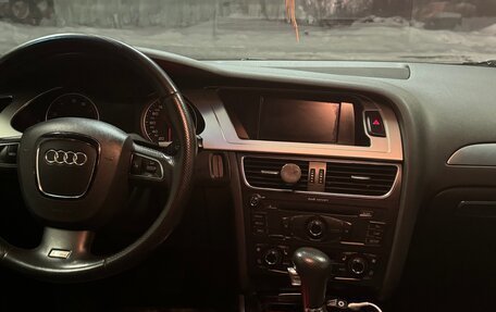Audi A4, 2011 год, 1 300 000 рублей, 18 фотография