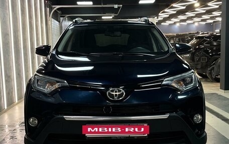 Toyota RAV4, 2018 год, 2 750 000 рублей, 4 фотография