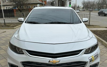 Chevrolet Malibu IX, 2017 год, 1 800 000 рублей, 5 фотография
