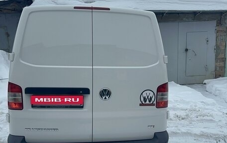 Volkswagen Transporter T5 рестайлинг, 2013 год, 2 040 000 рублей, 5 фотография
