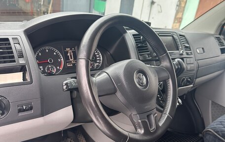 Volkswagen Transporter T5 рестайлинг, 2013 год, 2 040 000 рублей, 16 фотография
