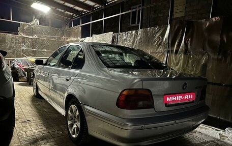 BMW 5 серия, 2001 год, 699 999 рублей, 3 фотография