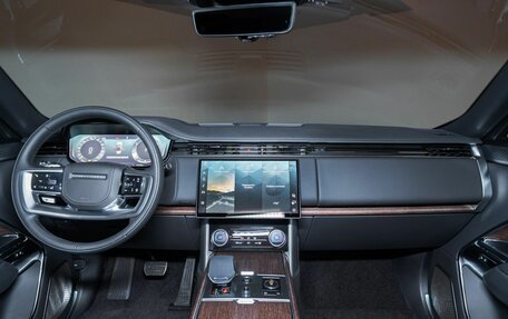 Land Rover Range Rover IV рестайлинг, 2023 год, 28 600 000 рублей, 6 фотография